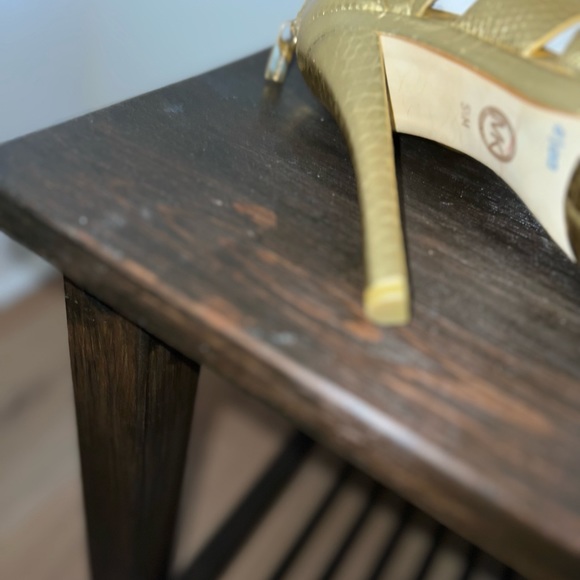 Michael Kors sandals 6 - Picture 9 of 9